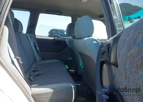 1998 Subaru Forester L from USA, damaged, VIN JF1SF6352WG771048